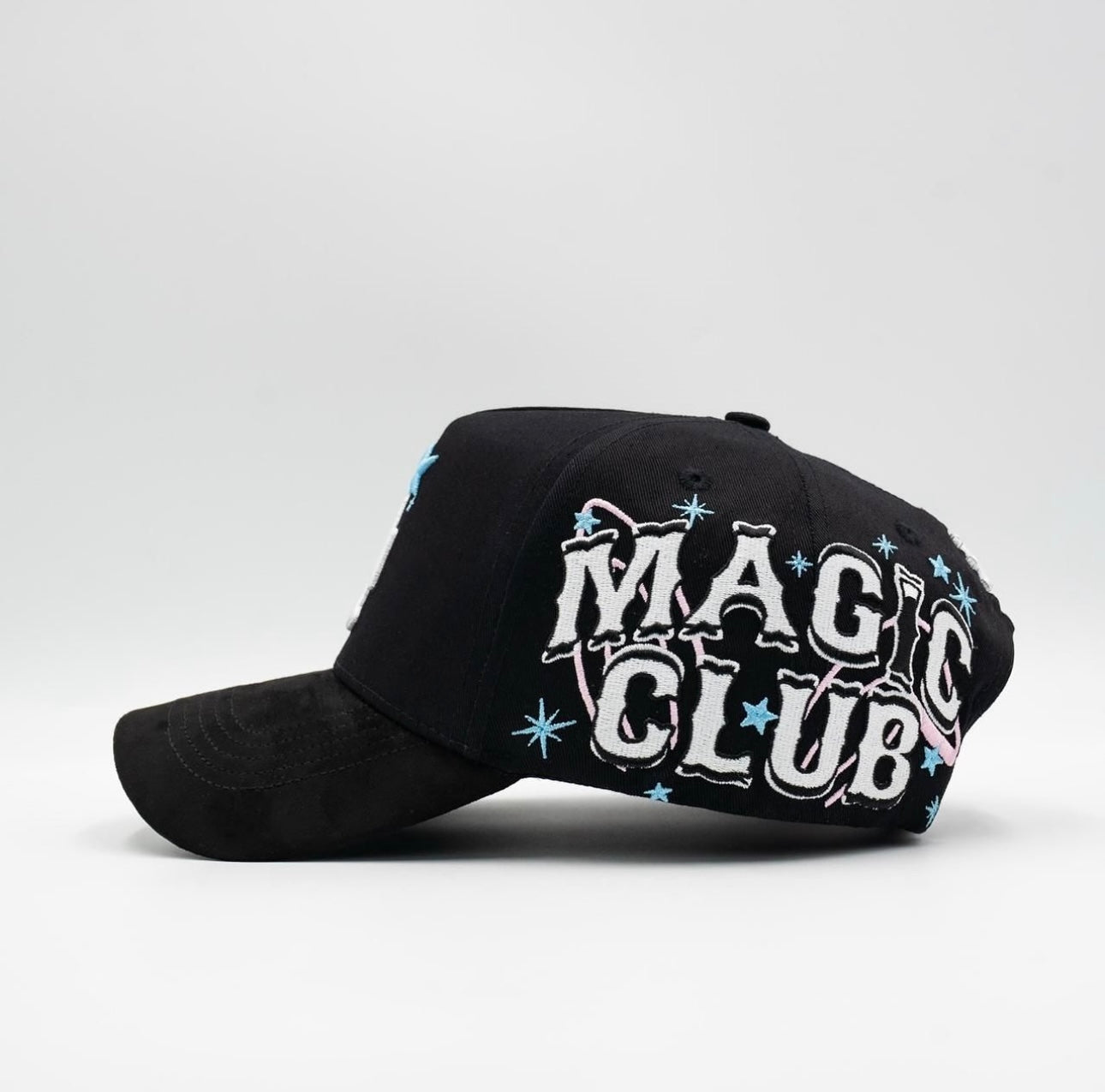 31 HATS “The Magic Club”
