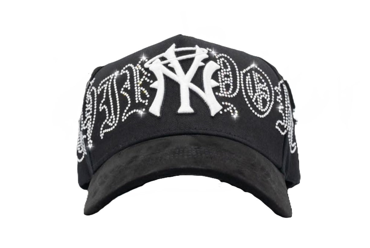31 HATS “NY CRYSTAL BLACK WHITE”