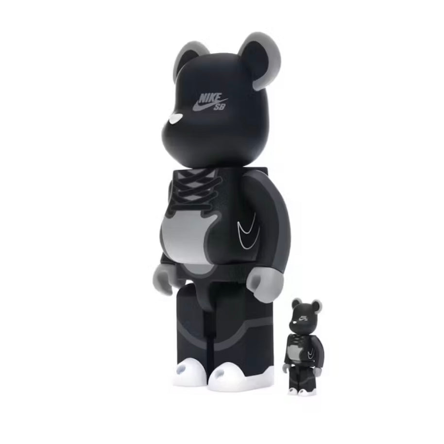 Set Bearbrick Nike SB 100% & 400% en negro